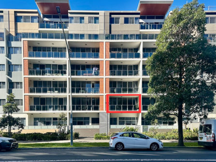 Stylish Apartment Living in Rosebery!Close to All Amenities!