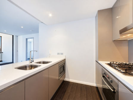 Spacious unit, sought after location