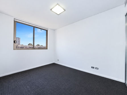 Spacious unit, sought after location
