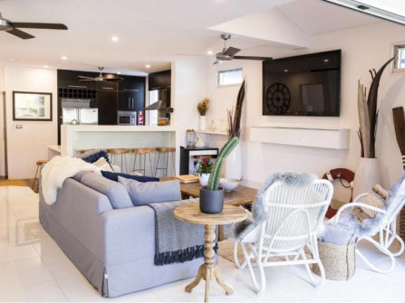Stylish Guesthouse for Sale - Byron Bay