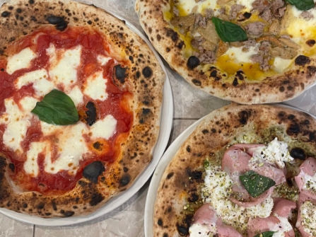 Italian Pizzeria, with Strong T/O in Prime Ascot Vale Location! (Our Ref: V2118)