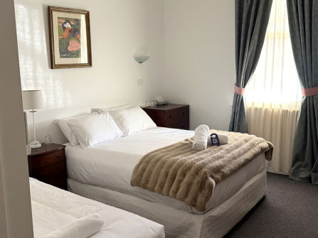 Stunning Guest House in Central West