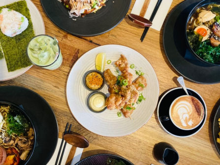 Iconic Inner North East Cafe taking $25,000 p/w (Our Ref: V2114)