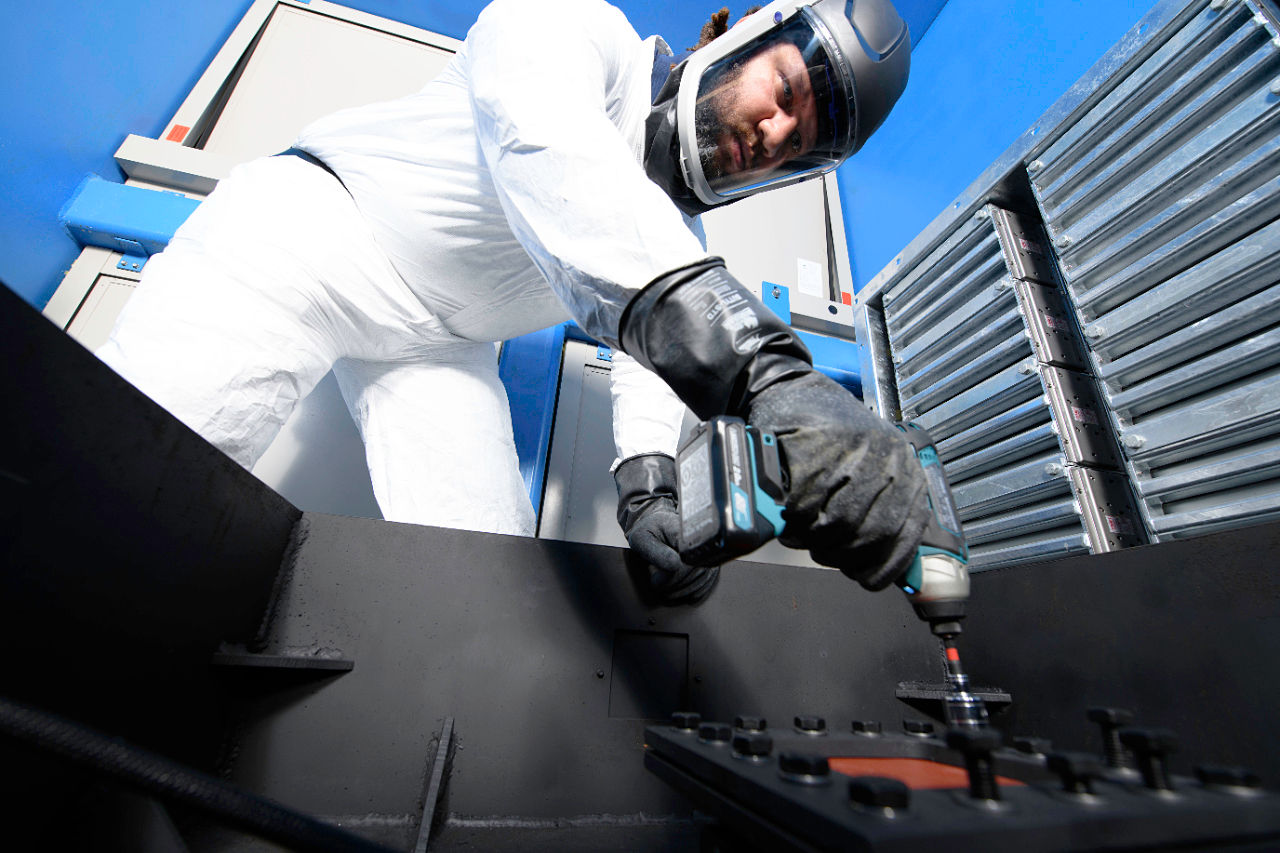 FST_Advanced-Battery-Test-Lab_1.jpg