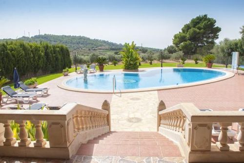 Eagle Villa  con piscina privada en S´Horta, Mallorca, España para 10 personas...