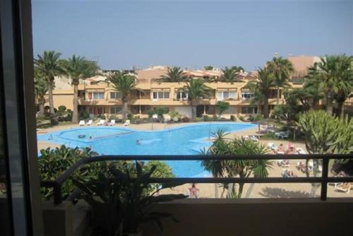 Las Dunas Residencial Apartemen di Corralejo, Fuerteventura, Spain  dengan kolam renang pribadi untuk 3 orang...