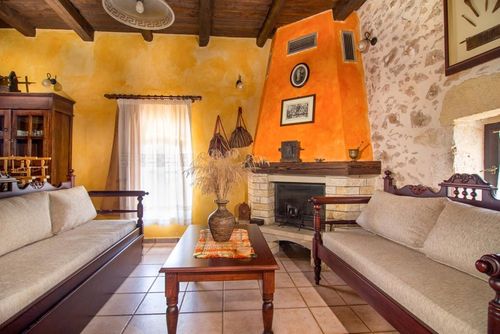 Orange Diktamos Feriehus  med privat pool i Chania, Crete, Grækenland med plads til 4 personer...