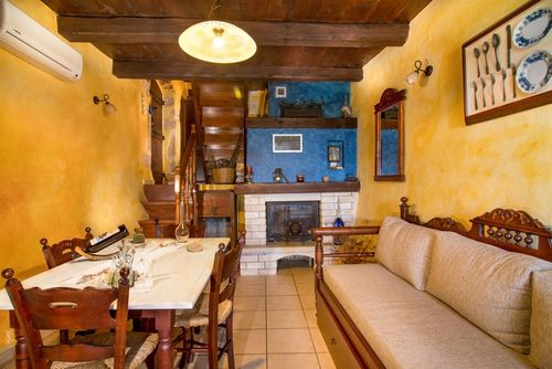 Blue Mantzourana Woning  met privé zwembad in Chania, Crete, Griekenland voor 3 personen...