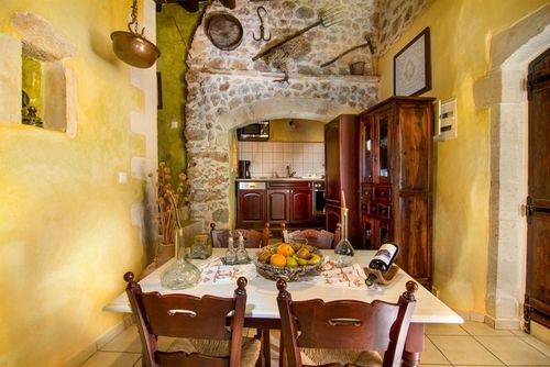 Green Faskomilia Woning  met privé zwembad in Chania, Crete, Griekenland voor 4 personen...