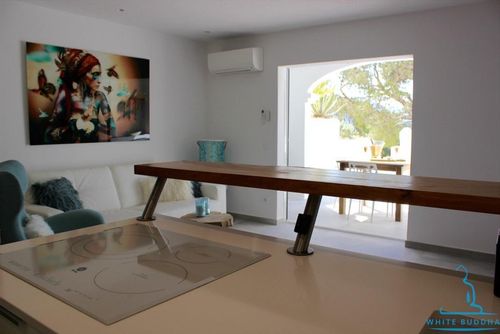 White Buddha Ferienwohnung in Cala Tarida, Ibiza, Spanien  mit Gemeinschaftspool für 4 Personen...