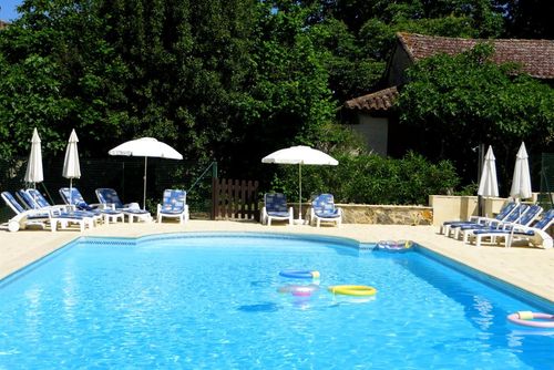 Gites de Pehillo Feriehus i Arrondissement de Nérac, Aquitaine, Frankrig  med privat pool med plads til 6 personer...
