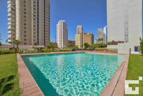 El Mirador de Calpe 2E Hermoso y cómodo apartamento con piscina comunitaria en Calpe, Costa Blanca, España para 5 personas. El apartamento está situado en una zona residencial de playa, cerca de restaurantes y bares, tiendas y supermercados, y a 25 m de la Playa Arenal....