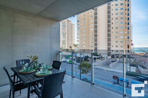 El Mirador de Calpe 2E Prachtig en comfortabel appartement met gemeenschappelijk zwembad in Calpe, Costa Blanca, Spanje voor 5 personen. Het appartement is gelegen in een residentieel strandgebied, dicht bij restaurants en bars, winkels en supermarkten, en is 25 m van Arenal Strand....