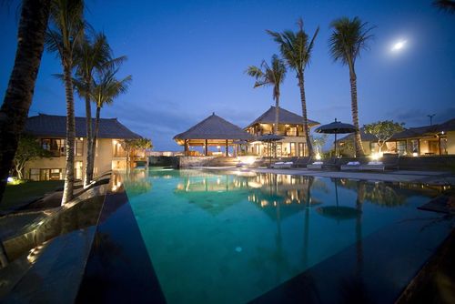 Mary 3 bedroom Grote en comfortabele luxe villa in Canggu, op Bali, Indonesië  met privé zwembad voor 6 personen...