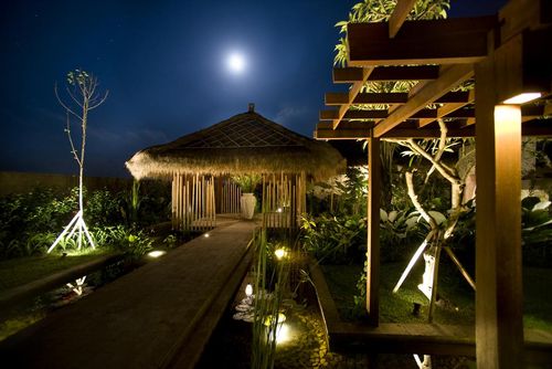 Mary 3 bedroom Grote en comfortabele luxe villa in Canggu, op Bali, Indonesië  met privé zwembad voor 6 personen...