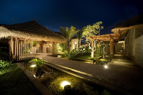Mary 3 bedroom Grote en comfortabele luxe villa in Canggu, op Bali, Indonesië  met privé zwembad voor 6 personen...