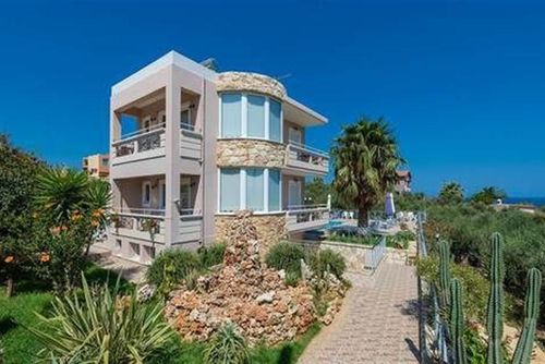 Cactus Apartments Appartement à Chania, Crete, Grèce  avec piscine privée pour 4 personnes...