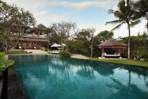Waringin 5 bedroom Grote en  luxe villa in Canggu, op Bali, Indonesië  met privé zwembad voor 10 personen...