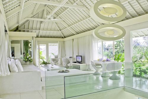 Puro Blanco 5 bedroom Villa rústica y confortable  con piscina privada en Canggu, Bali, Indonesia para 10 personas...