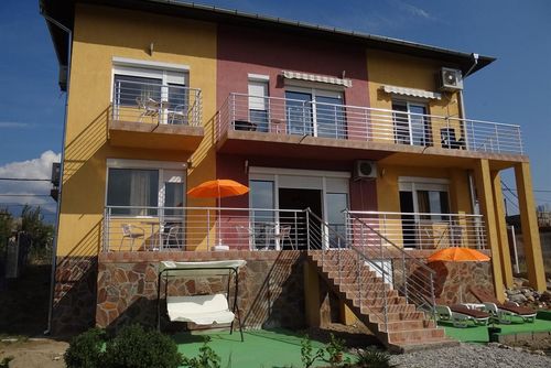 Struma Dolinata twin room Hotelkamer in Strumyani, Southwestern Bulgaria (region Sandanski), Bulgarije voor 2 personen...