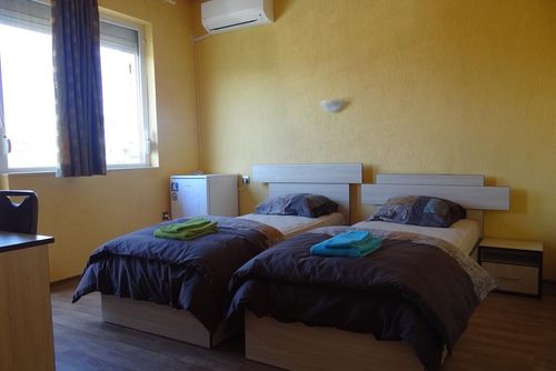 Struma Dolinata twin room Chambre d'hôtel à Strumyani, Southwestern Bulgaria (region Sandanski), Bulgarie pour 2 personnes...