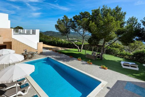 Blue Sky Villa i Sant Josep de sa Talaia, Ibiza, Spanien  med privat pool med plads til 6 personer...