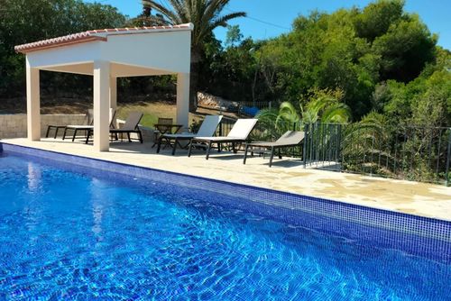 Lagarto Großzügige und komfortable Villa mit privatem Pool in Javea, Costa Blanca, Spanien, für 9 Personen. Das Haus befindet sich in einer Küsten- und Wohngegend....