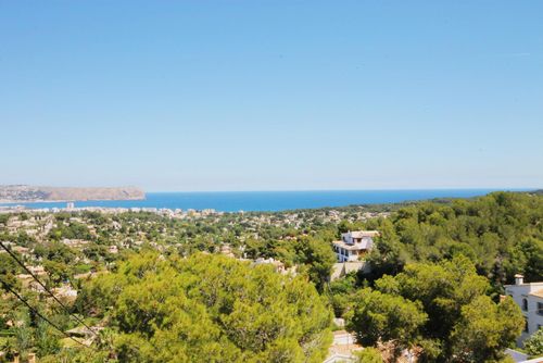 Lagarto Großzügige und komfortable Villa mit privatem Pool in Javea, Costa Blanca, Spanien, für 9 Personen. Das Haus befindet sich in einer Küsten- und Wohngegend....