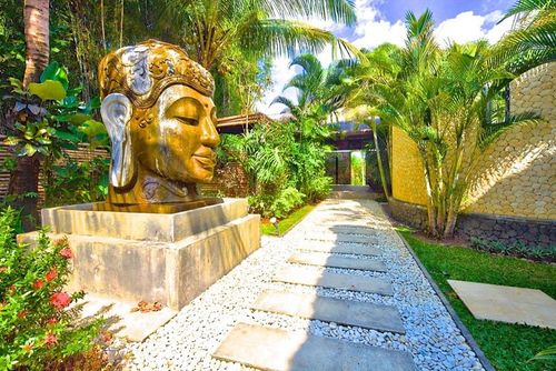 Villa Buddha 18 Underbar och romantisk villa i Lovina, Bali, Indonesia  med privat pool för 18 personer...