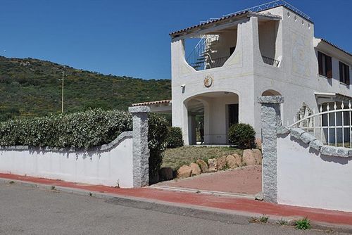 Villa Altora Due Villa i San Teodoro, Sicilia, Italien  med privat pool med plads til 7 personer...