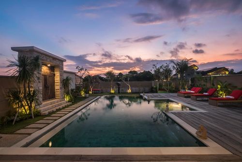 Manggala 2 Bedroom Villa comfortable  avec piscine privée à Canggu, Bali, Indonésie pour 4 personnes...