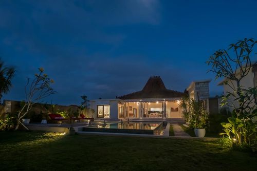 Manggala 2 Bedroom Villa confortável em Canggu, Bali, Indonesia  com piscina privada para 4 pessoas...