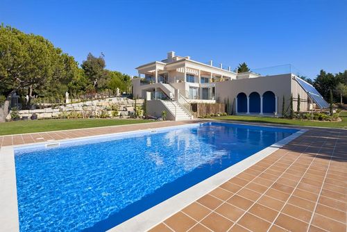 Bellevue Algarve Villa i Quinta do Lago, på Algarve, Portugal  med privat pool för 12 personer...