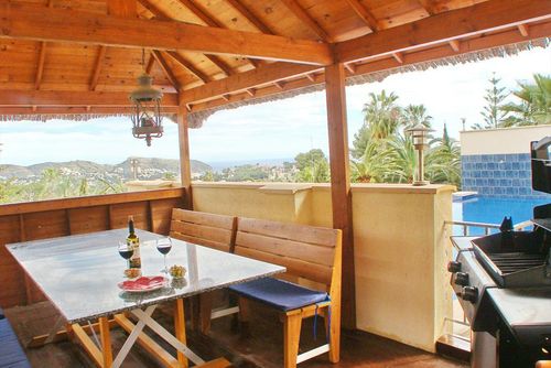 Villa Evora by Solidays Mooie en comfortabele vakantiehuis met privézwembad in Moraira, Costa Blanca, Spanje voor 8 personen. Het huis is gelegen in een kust- en woongebied, op 4 km van het strand L'Ampolla Moraira en 4 km van het centrum van Moraira....