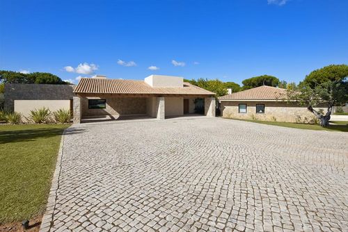 Pinhal Velho 14 Villa  med privat pool i Vilamoura, på Algarve, Portugal med plads til 10 personer...