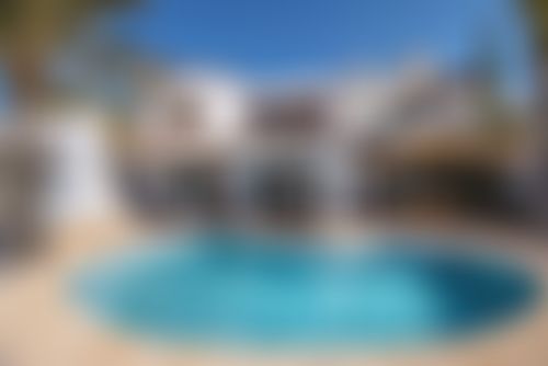 Mira al Mar 8 pax Grote en comfortabele villa in Moraira, Costa Blanca, Spanje  met privé zwembad voor 8 personen...