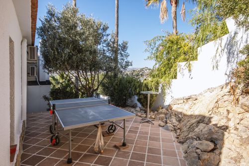 Mira al Mar Large and comfortable villa with private pool in Moraira, Costa Blanca, Spain for 6 persons. The house is situated in a residential beach area and at 1 km from El Portet beach....