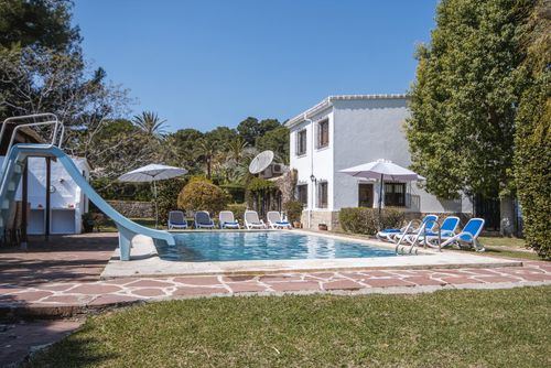 Villa Escocia 4 pax Grote en comfortabele villa in Jávea, Costa Blanca, Spanje met privézwembad voor 4 personen. Het huis is gelegen in een residentiële strandwijk....