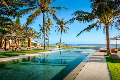 Vedas 5 Bedroom Modern och  lyxvilla i Tanah Lot, Bali, Indonesia  med privat bassäng för 10 personer...