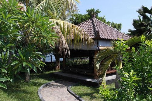 Cymopoleia Villa in Kalisada, Seririt, Kabupaten Buleleng, Bali 8115, Lovina, North Bali, Indonesia for 12 persons...