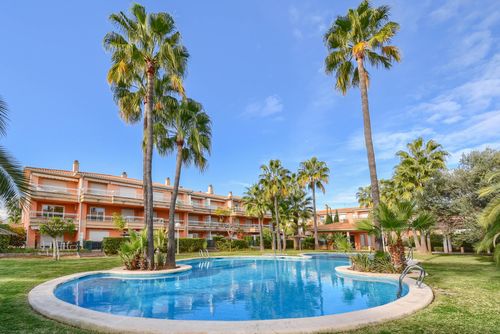Jardines de Gabriel Prachtig en comfortabel appartement met gemeenschappelijk zwembad in Jávea, Costa Blanca, Spanje voor 6 personen. Het appartement bevindt zich in een residentiële strandwijk, 1 km van La Grava, Jávea strand en 1 km van Mediterráneo, Jávea....