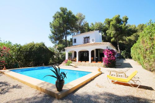 Perret Rustic and lovely villa in Javea, Costa Blanca, Spain with private pool for 8 people. The house is situated in a coastal and residential area....