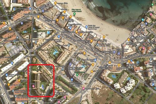 Brisas del Arenal Modern and luxurious apartment with communal pool in Javea, Costa Blanca, Spain for 4 persons. The apartment is situated in an urban beach area, close to restaurants and bars, shops and supermarkets, and 50 m from Arenal Javea beach....