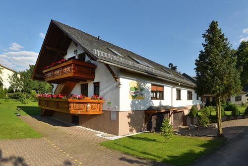 FH Richter - Fewo Birke Grosse Ferienwohnung in Drognitz, Ortsteil Lothra, Thüringer Wald, Schiefergebirge, Deutschland für 6 Personen...