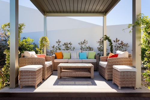 Villa Ampaeus: Salir Do Porto, São Martinho Do Porto, Portugal. Outdoor furniture and Beautiful garden