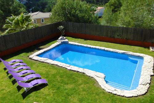 Just 10 minutes' drive from Sitges. El Olivo. High Comodity Pool Heated 30 degrees Optional Vila yang nyaman di Sitges, Costa Dorada, Spanyol dengan kolam renang hangat untuk 10 orang. Rumah ini terletak di daerah pantai pedesaan yang dikelilingi hutan, perkotaan, dan pegunungan, dekat dengan lapangan tenis dan 4 km dari perjalanan 5 menit....