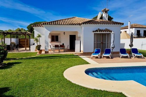 La Escondida Lovely and comfortable villa in Chiclana de la Frontera, Costa de la Luz, Spain with private pool for 8 persons. The house is situated in a rural beach area, 3 km from La Barrosa beach and 5 km from La Barrosa....