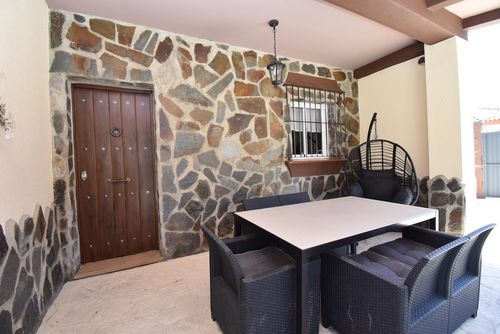 Flo y John Villa with private pool in Chiclana de la Frontera, Costa de la Luz, Spain for 9 persons. The house is situated in a coastal and residential area and is 5 km from Chiclana or La Barrosa....