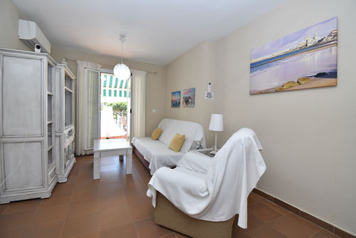 Pinar Don Jesus Apartment in Chiclana de la Frontera, Costa de la Luz, Spain with communal pool for 4 persons. The apartment is situated in a residential beach area, close to restaurants and bars, shops and supermarkets, and 100 m from La Barrosa beach....