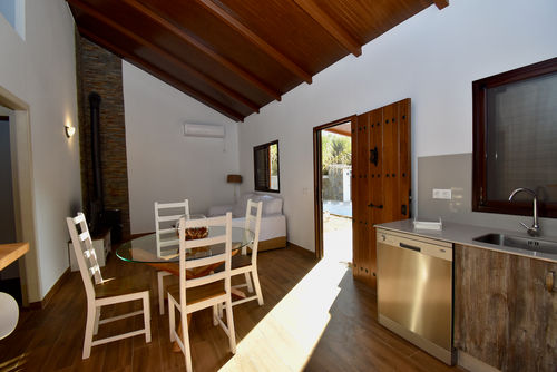 Pepa Moderne und komfortable Villa in Chiclana de la Frontera, Costa de la Luz, Spanien, mit privatem Pool für 4 Personen. Das Haus befindet sich in einem ländlichen Strandgebiet....